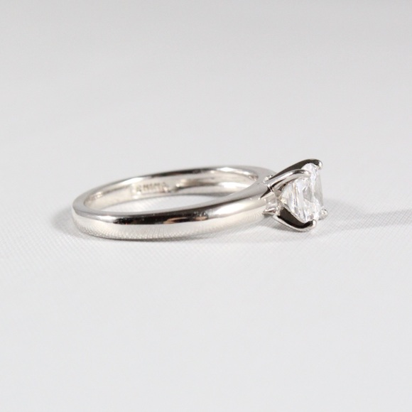 SOLD ❤️VICTORIA WIECK Cushion-Cut CZ Ring 7.5 - Picture 3 of 5